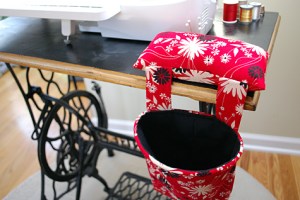 pincushion-thread-catcher